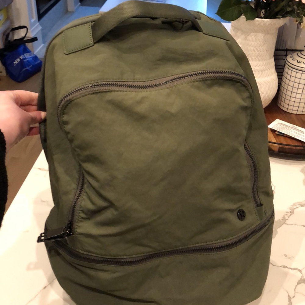 lululemon City Adventurer Backpack - Green